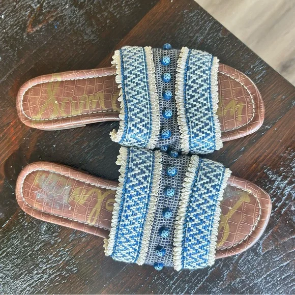 Stylish Blue and White Women's Slide Sandals - Picture 3 of 5